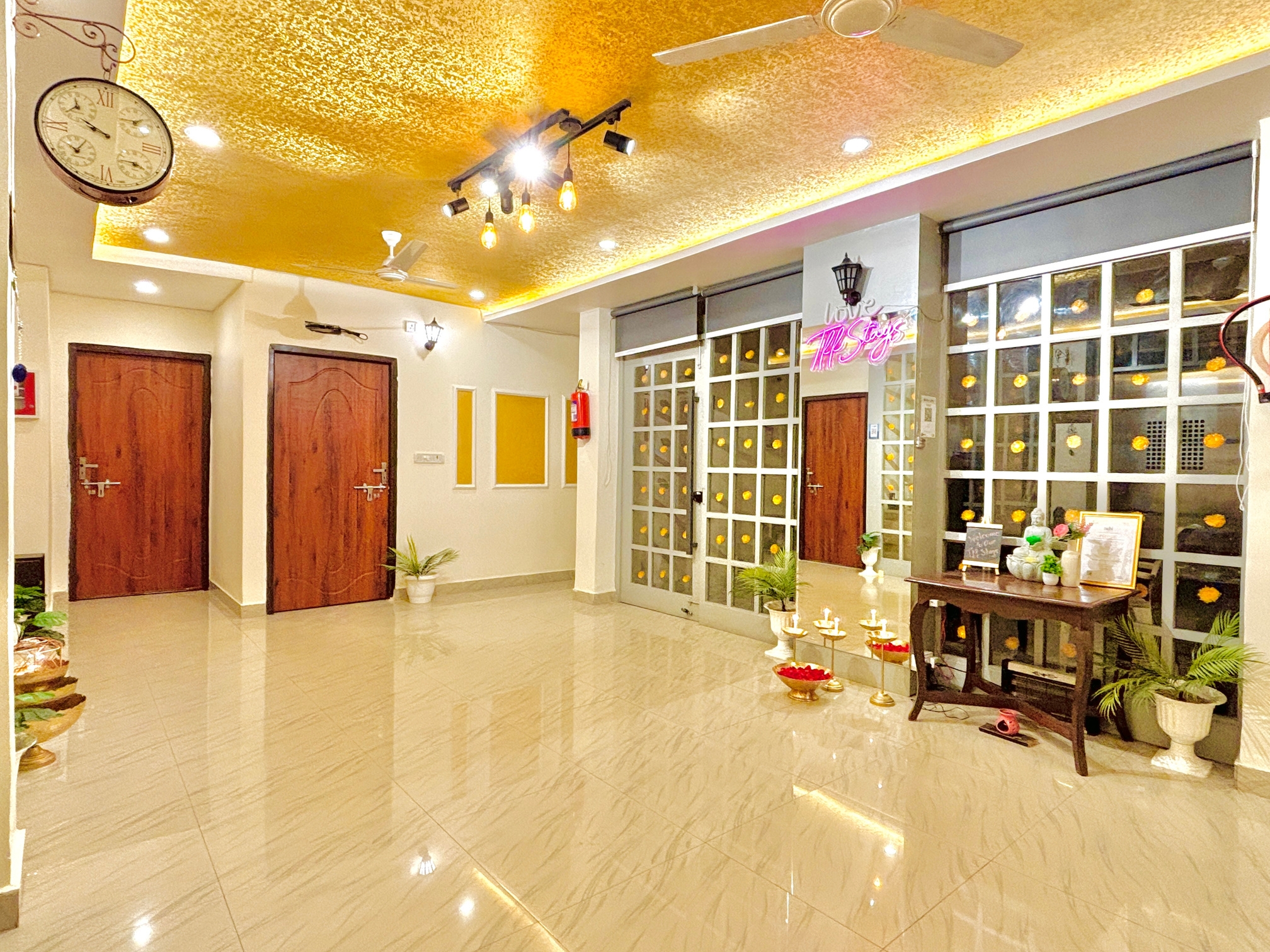 Welcoming Arrival Lounge — Living Room interior design in Lucknow by Klanskraft